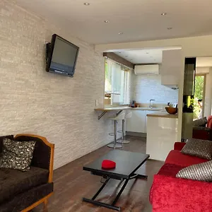 Studio Tout Confort Au Calme Avec Jardin Proche Cannes Apartment